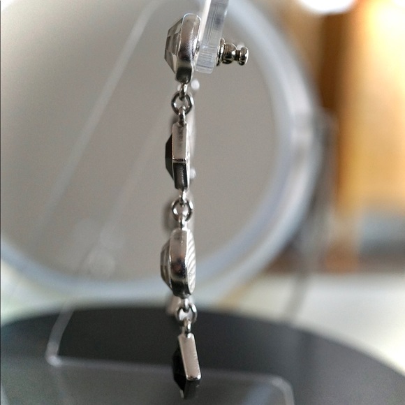 Ben-Amun Czech Crystal Drop Earrings - Picture 7 of 7